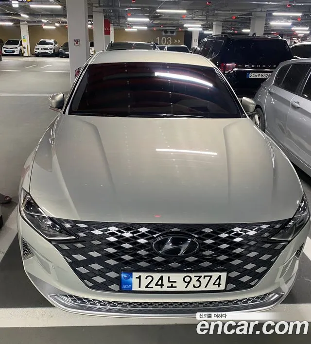 Hyundai Grandeur Grandeur (New) — Фото автомобиля 3