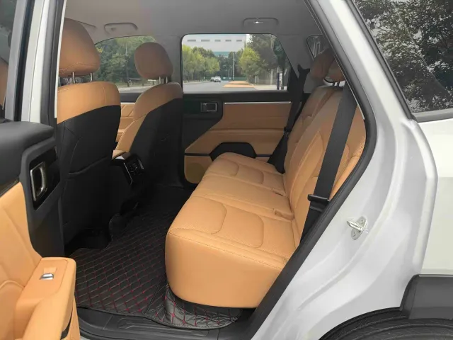 Wuling Starlight 560 — Фото автомобиля 7