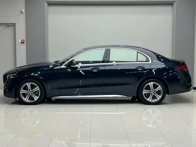 Mercedes-Benz C-Class — Фото автомобиля 2