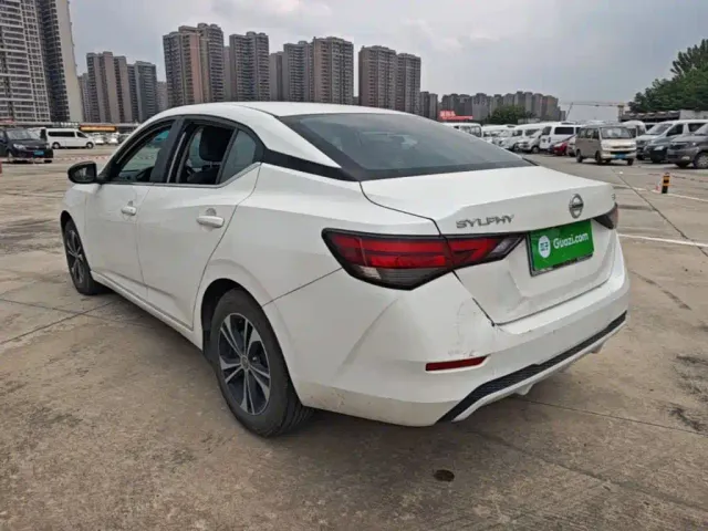 Nissan Sylphy — Фото автомобиля 4