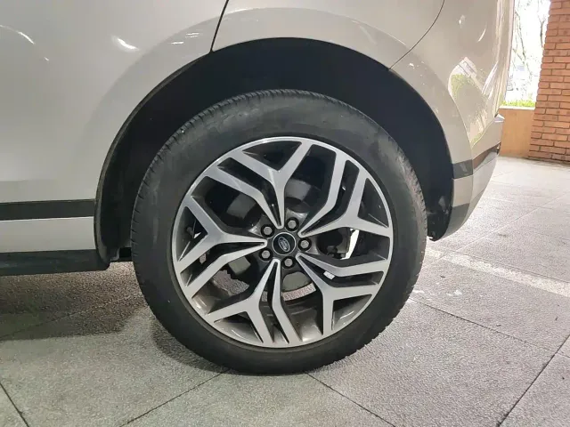 Land Rover Range Rover Evoque — Фото автомобиля 16