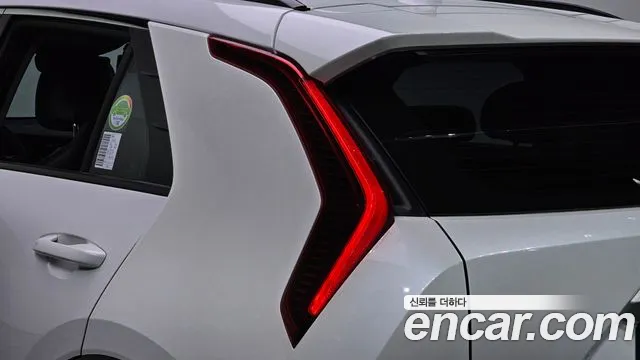 Kia Niro — Фото автомобиля 8