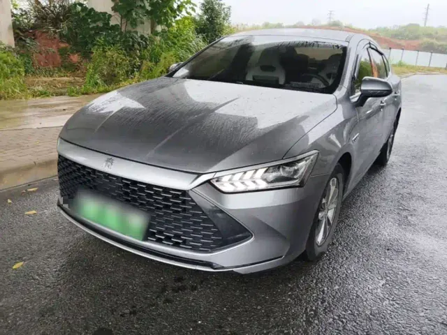 Фотография автомобиля — BYD Qin PLUS