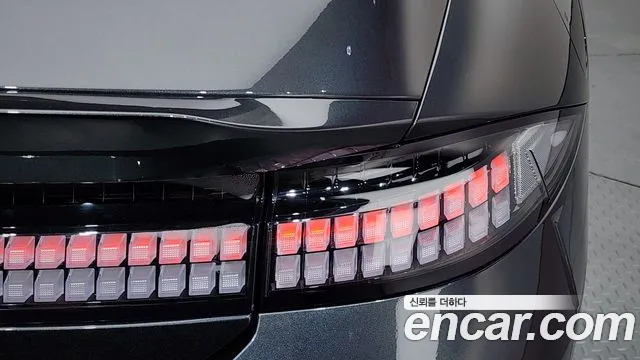Hyundai Ioniq 6 — Фото автомобиля 23