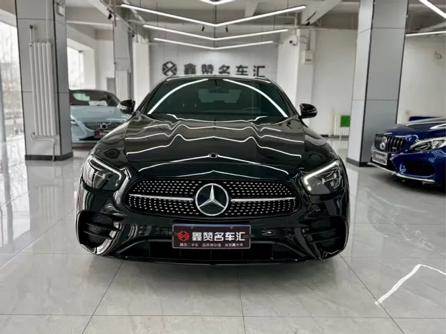 Mercedes-Benz E-Class — Фото автомобиля 9