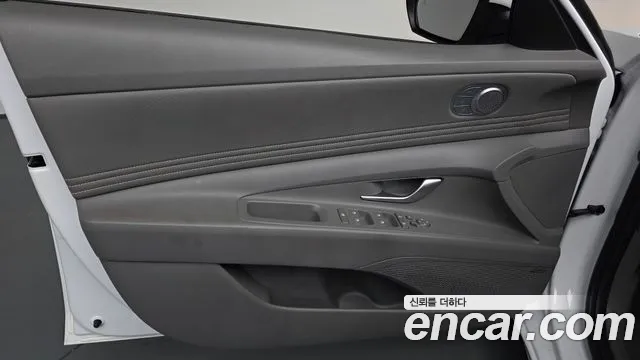Hyundai Avante CN7 — Фото автомобиля 23