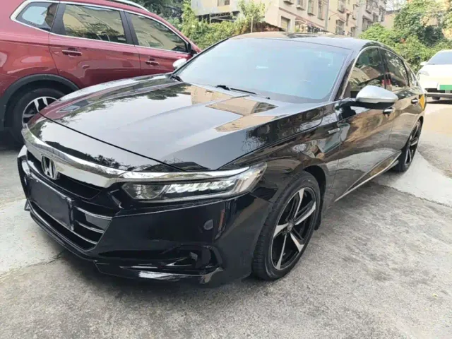 Фотография автомобиля — Honda Accord