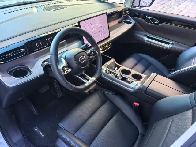 GAC Trumpchi E8 — Фото автомобиля 24