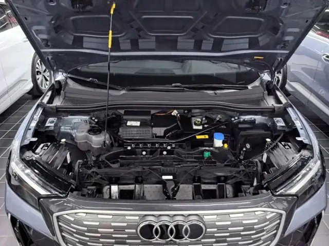 Audi Q4 e-tron — Фото автомобиля 19