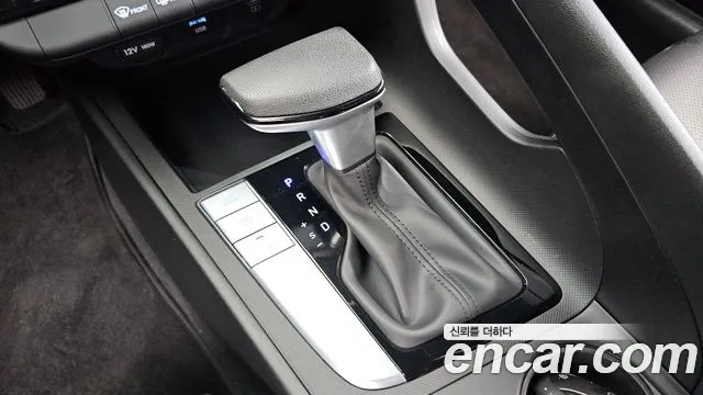 Hyundai Avante CN7 — Фото автомобиля 12