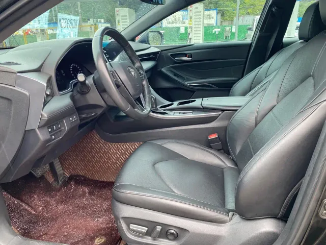 Toyota Avalon — Фото автомобиля 7