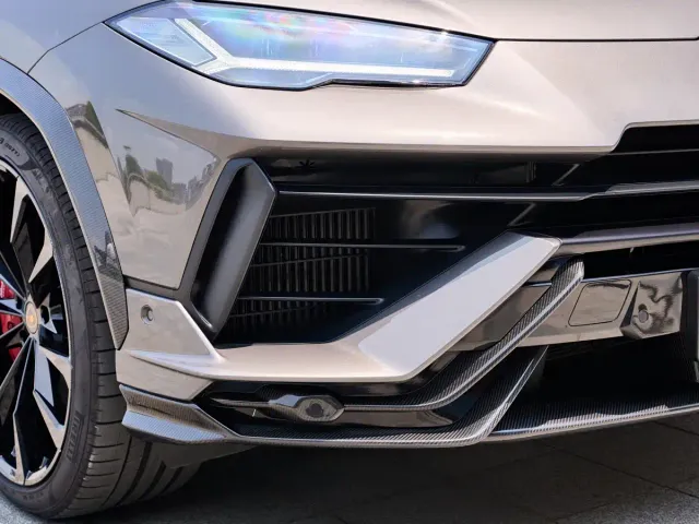 Lamborghini Urus — Фото автомобиля 12