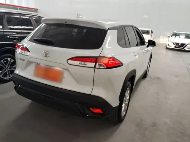 Toyota Frontlander — Фото автомобиля 6