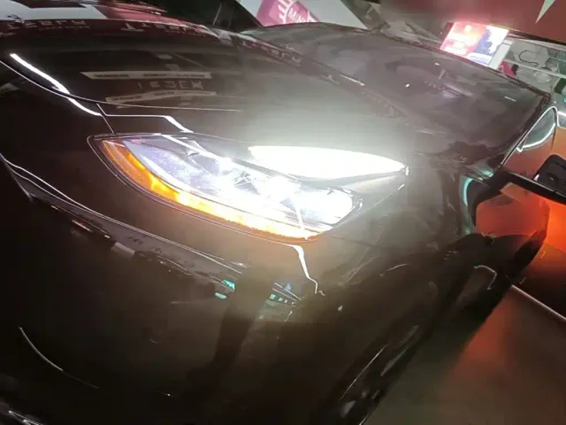 Tesla Model Y — Фото автомобиля 23