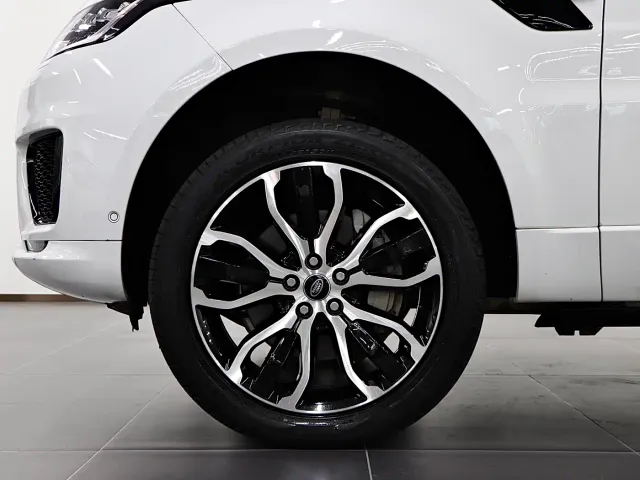 Land Rover Range Rover Sport — Фото автомобиля 8