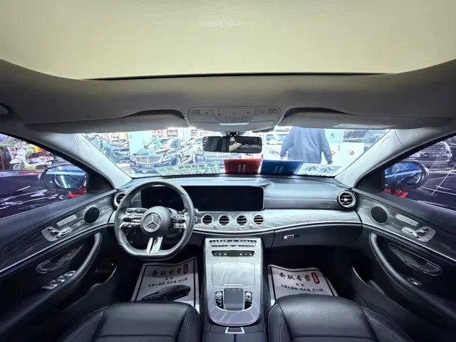 Mercedes-Benz E-Class — Фото автомобиля 8