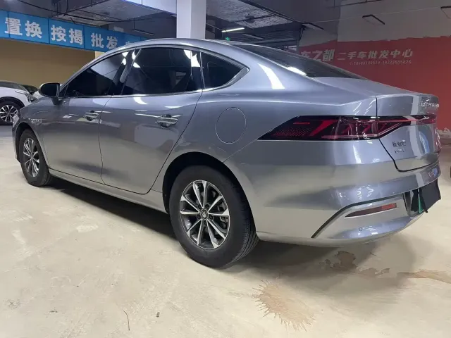 BYD Qin PLUS — Фото автомобиля 9
