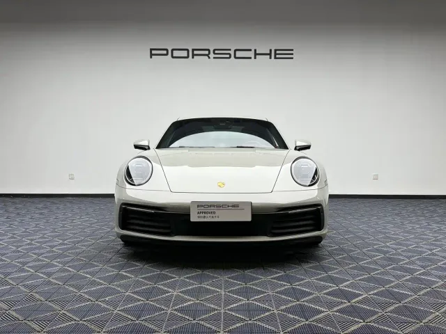 Porsche 911 — Фото автомобиля 12