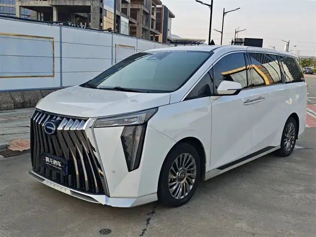 Фотография автомобиля — GAC Trumpchi M8
