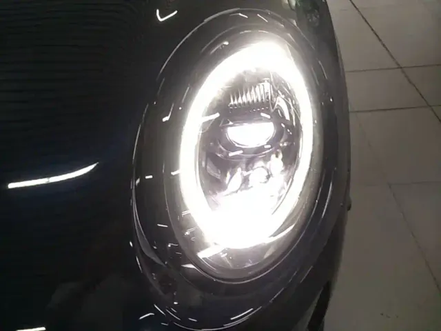 MINI Hatch — Фото автомобиля 23