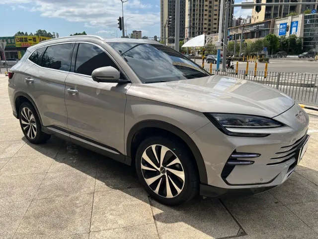 BYD Song PLUS — Фото автомобиля 3
