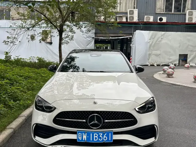 Mercedes-Benz C-Class — Фото автомобиля 2