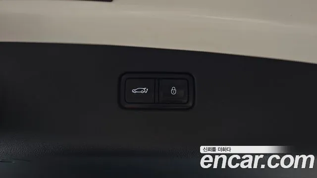 Genesis GV70 2.5T Бензин AWD — Фото автомобиля 14