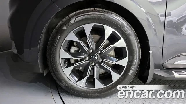 Kia Canival Carnival 4 поколение Бензин 9 мест Signature — Фото автомобиля 5