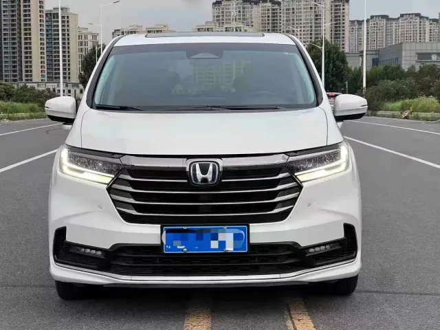 Honda Odyssey — Фото автомобиля 2