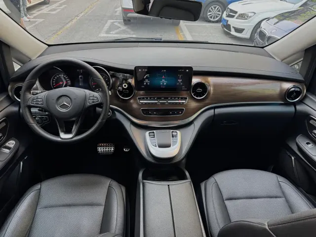 Mercedes-Benz V-Class — Фото автомобиля 5