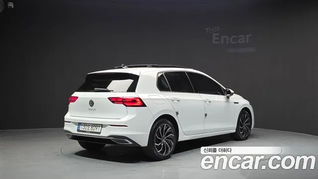 Volkswagen Golf Golf 8 поколение 2.0 TDI Prestige — Фото автомобиля 2