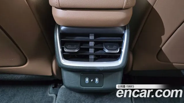 Hyundai Grandeur GN7 — Фото автомобиля 30