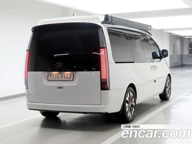 Hyundai Staria Staria 2WD автодом — Фото автомобиля 4