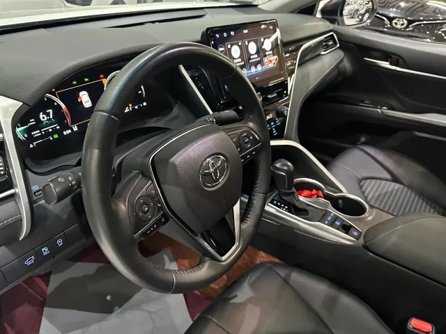 Toyota Camry — Фото автомобиля 6