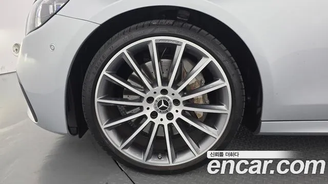 Mercedes-Benz E-Class W213 — Фото автомобиля 5
