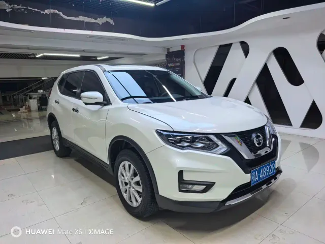 Nissan X-Trail 2022 Facelift 2.0L 2WD Smart Connect Ultimate Edition — Фото автомобиля 3