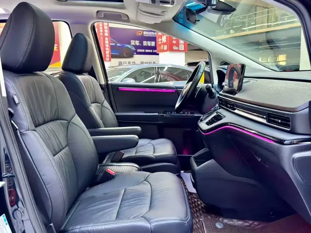 Honda Odyssey — Фото автомобиля 4