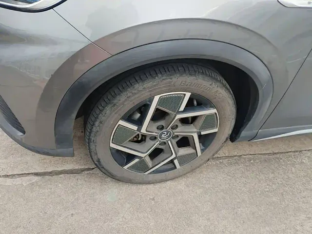 BYD Yuan PLUS — Фото автомобиля 22