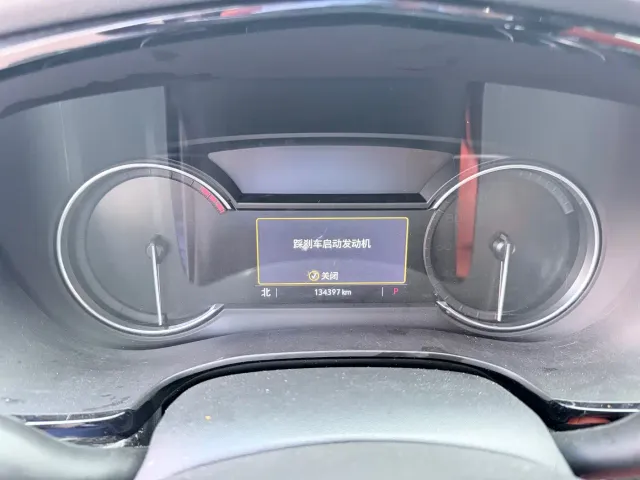 Cadillac XT5 — Фото автомобиля 5