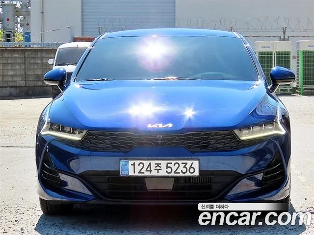 Kia K5 Generation 3 — Фото автомобиля 2