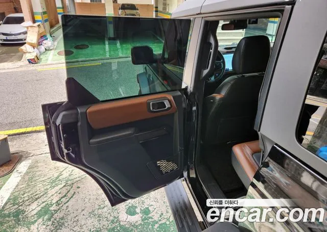 Ford Bronco — Фото автомобиля 7