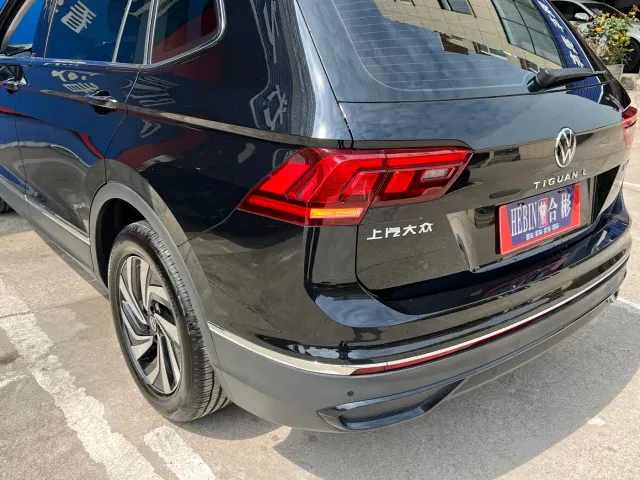 Volkswagen Tiguan L — Фото автомобиля 25