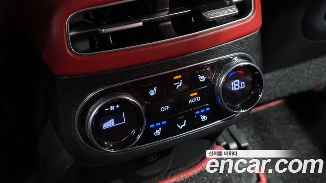 Genesis GV70 2.5T Бензин AWD — Фото автомобиля 18