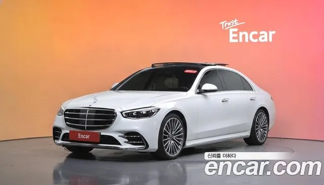 Фотография автомобиля — Mercedes-Benz S-Class
