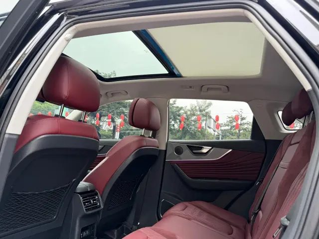 Hongqi HS5 — Фото автомобиля 16