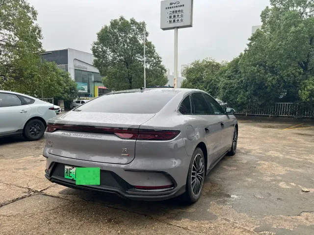 BYD Han — Фото автомобиля 9