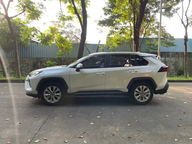 Toyota Wildlander 2022 Facelift 2.0L CVT 2WD Leading Edition — Фото автомобиля 22