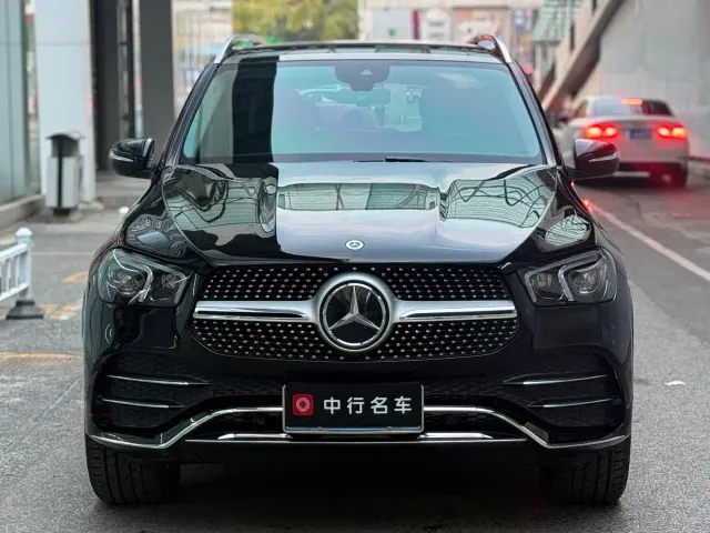 Mercedes-Benz GLE-Class — Фото автомобиля 2