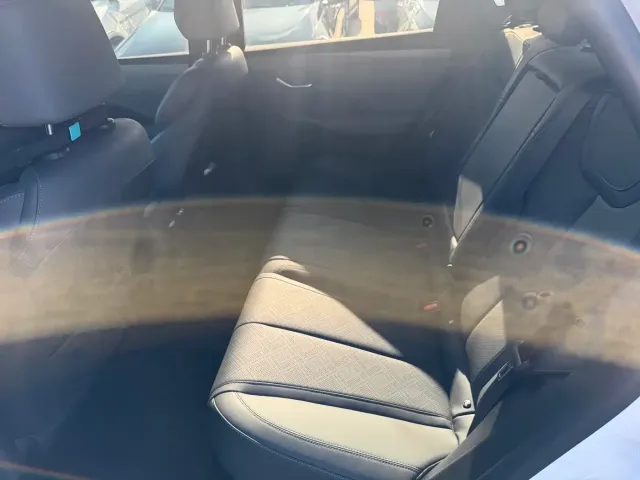 BYD Qin PLUS 2026 Model DM-i 210KM Progressive Edition — Фото автомобиля 4
