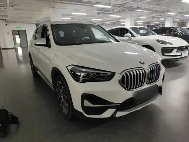 BMW X1 — Фото автомобиля 3